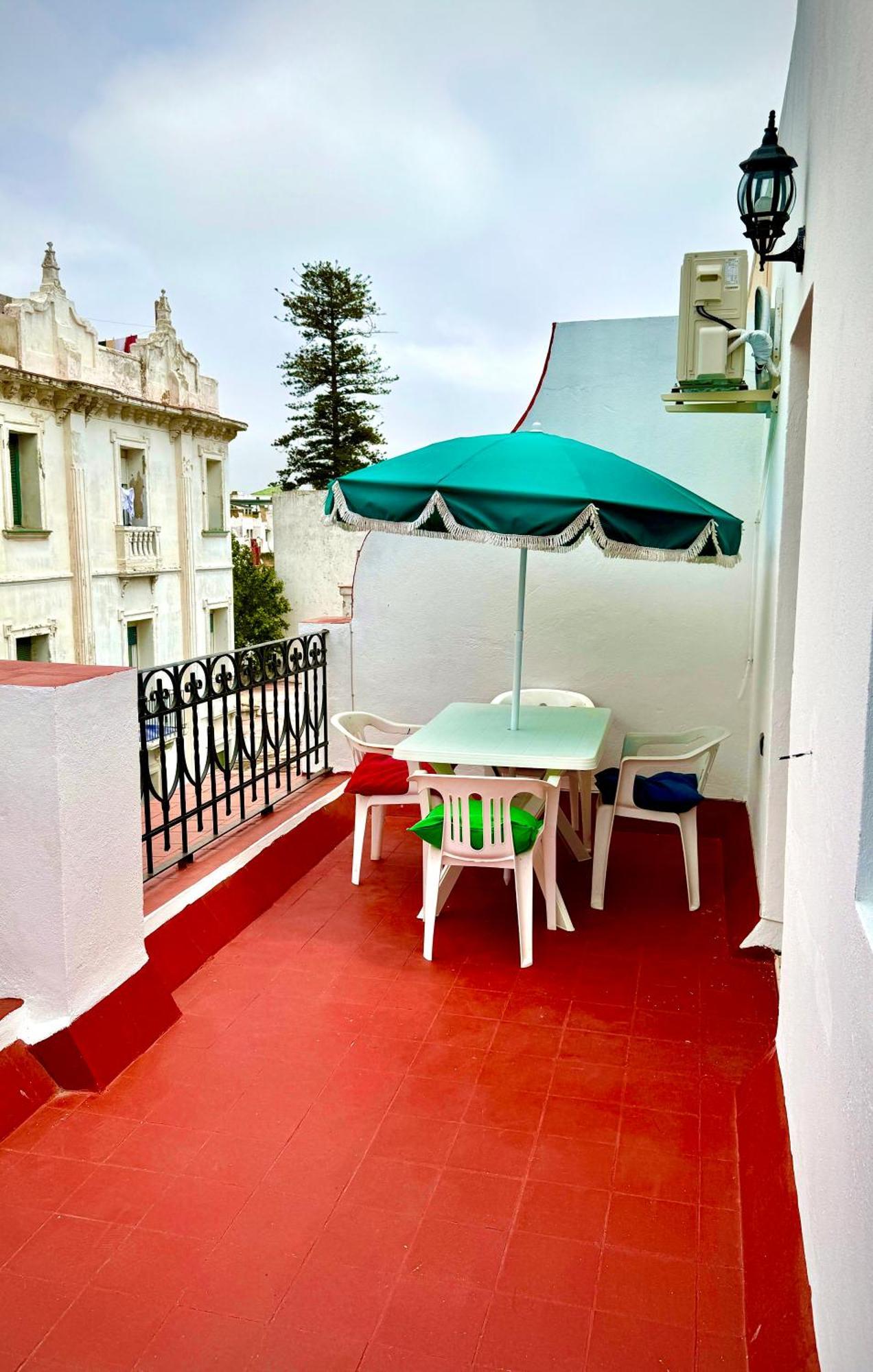 Joli Appart Avec Terrasse Au Centre Ville Тетуан Екстер'єр фото